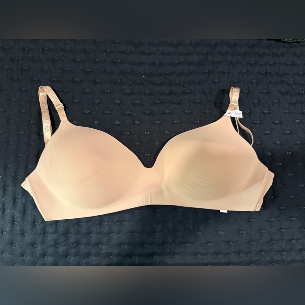 Victoria's Secret Lightly Line Wireless Bra